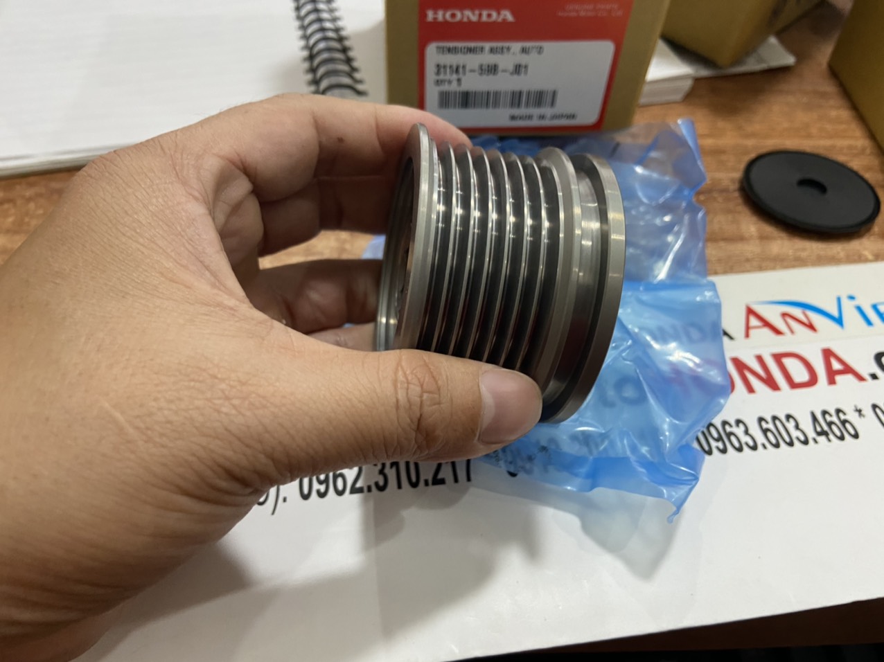 Puly đầu máy phát xe Honda CRV